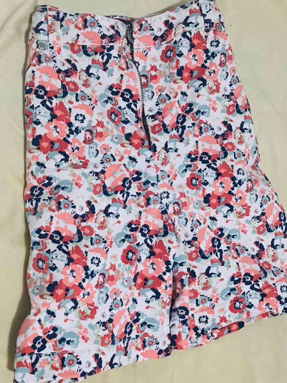 Women’s Gloria Vanderbilt Shorts 16